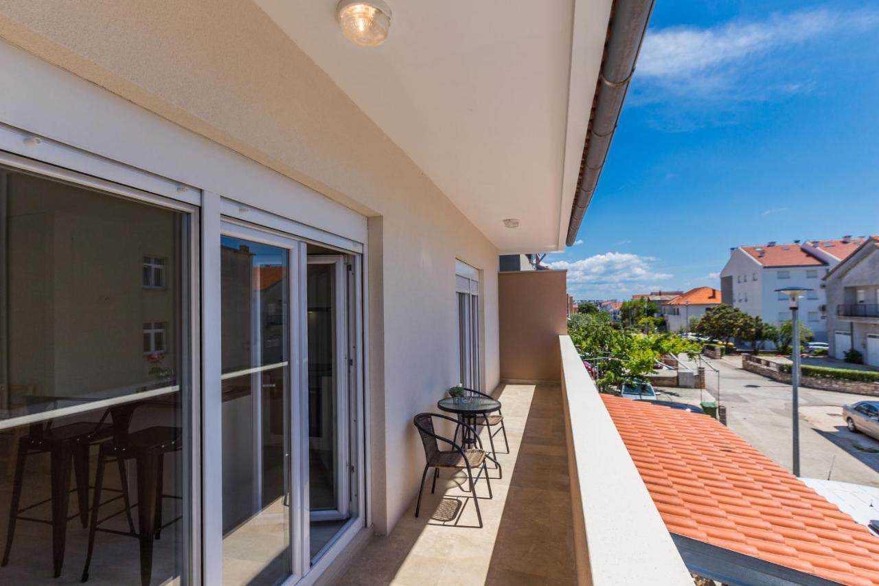 2Sis 2 Apartments Zadar Ruang foto