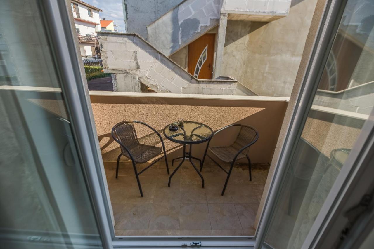 2Sis 2 Apartments Zadar Ruang foto