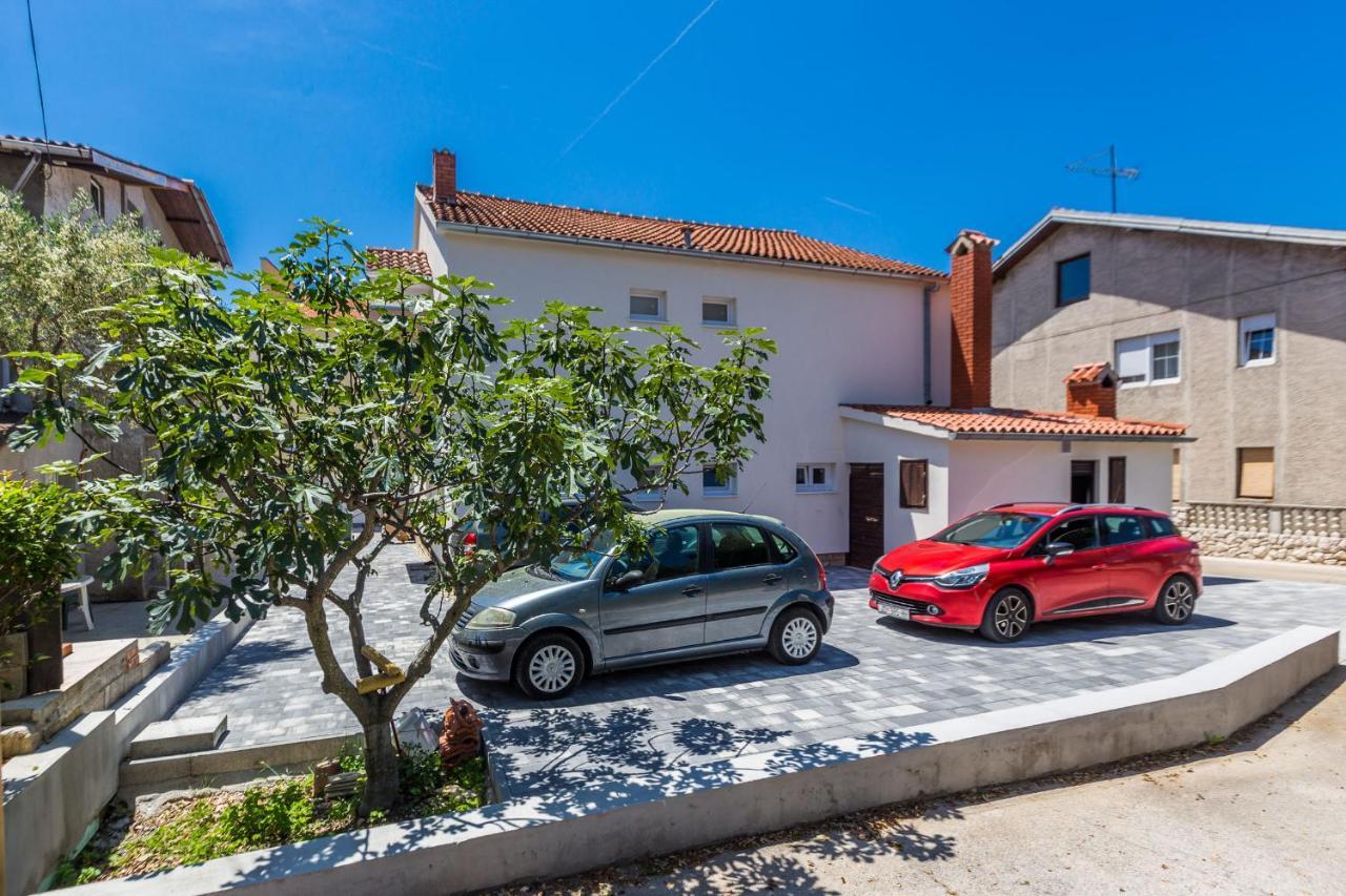 2Sis 2 Apartments Zadar Bagian luar foto